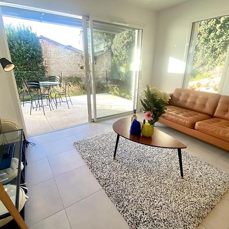 Roche Blanche - Terrasse Et Parking Apartment Nimes Ngoại thất bức ảnh