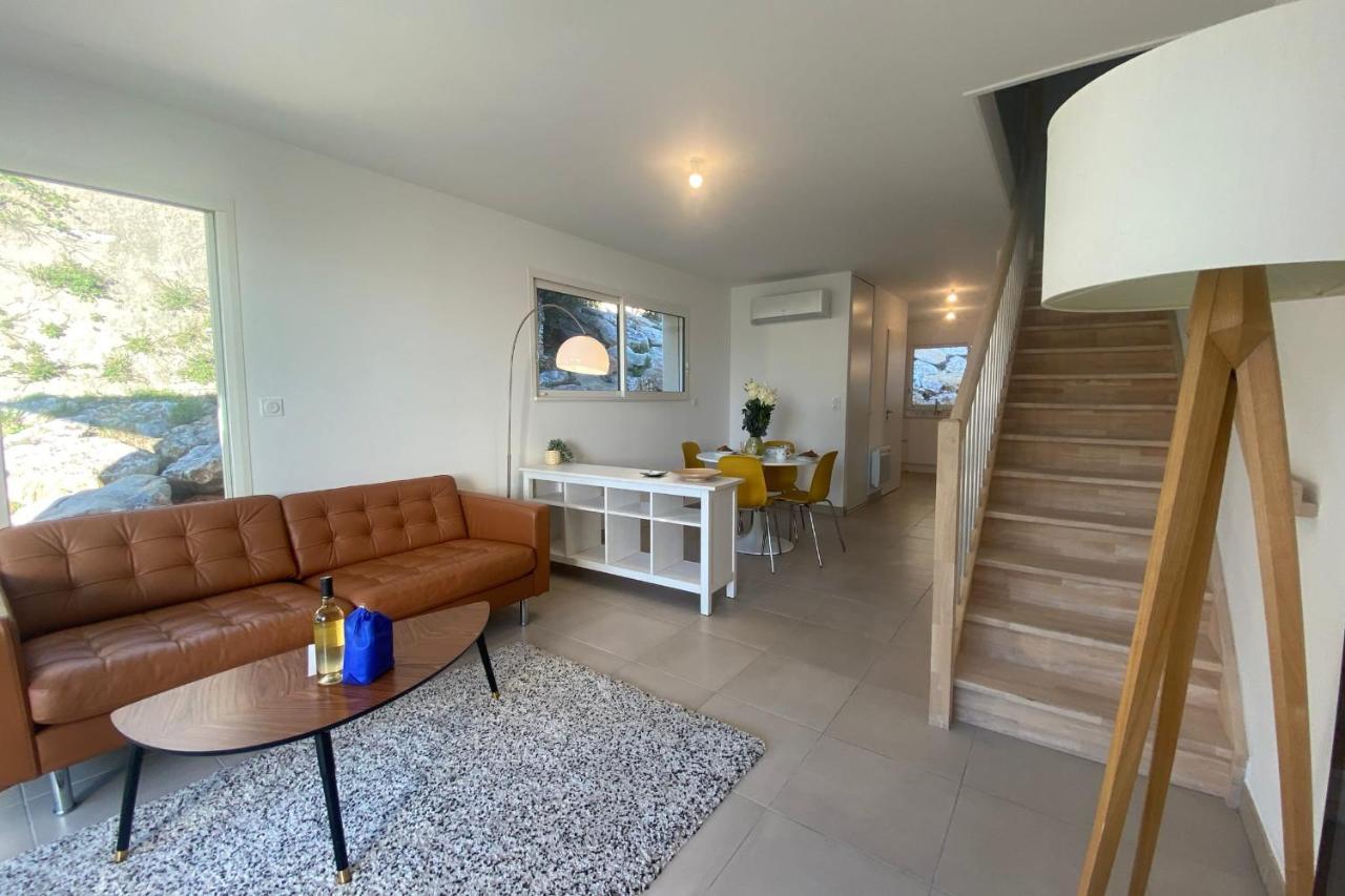 Roche Blanche - Terrasse Et Parking Apartment Nimes Ngoại thất bức ảnh
